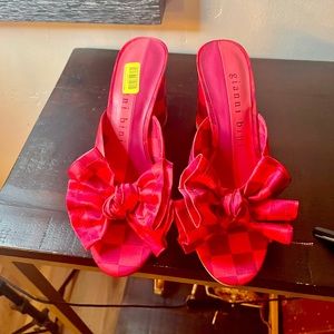 Red, checkered, never worn Gianni Bini size 9 show stoppers!!!!